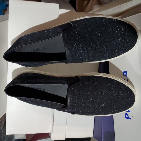 Sz 7.5 NIB Vince loafers